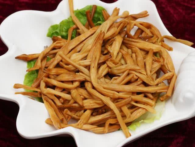 [失眠]失眠最怕这“菜”3块钱一斤，每天吃一点，让你酣然入睡到天亮