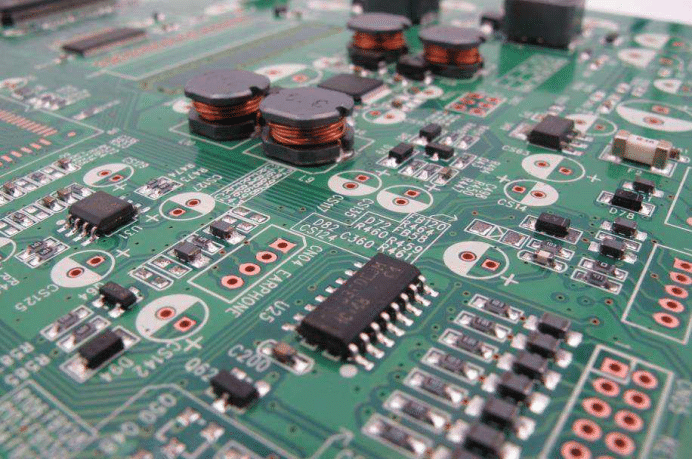 半导体业|荷兰人：中国芯若自研成功，全球半导体行业将被彻底颠覆！