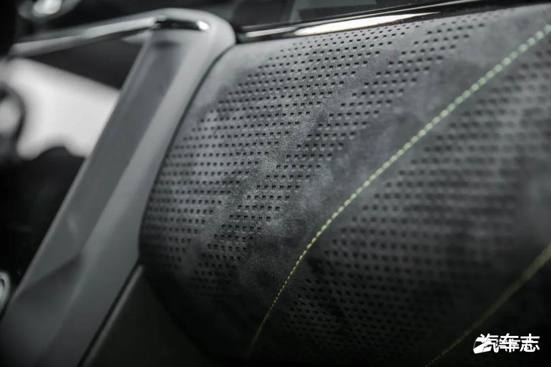 『领克03』领克03+的Alcantara和人造皮一个价？我们找来实车一探究竟