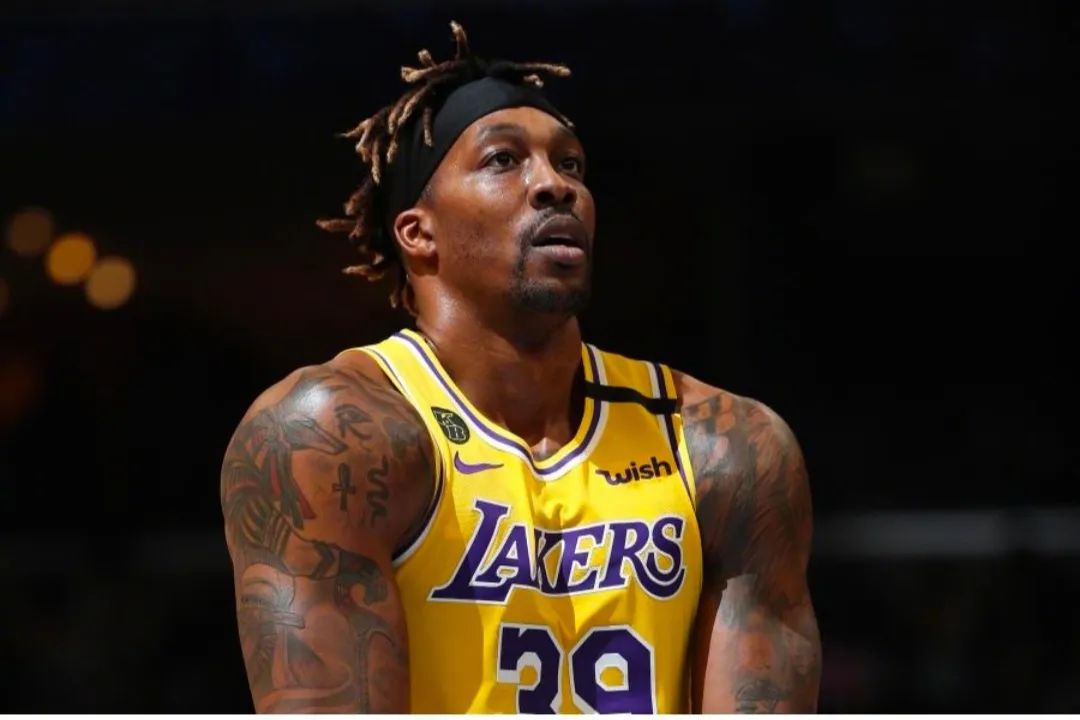 「湖人队」NBA要大结局？湖人偷笑，3支争冠球队，2支爆发新冠