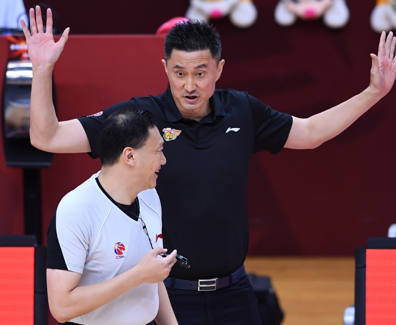 杜锋|广东大逆转后，杜锋解密为何第4节起势，回应曾繁日禁赛要用好3人