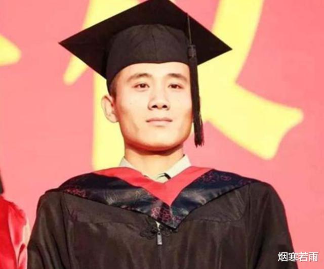 轰炸机■心怀军人梦，90后学霸拒绝清华参军入伍，舍身救友后被追记一等功