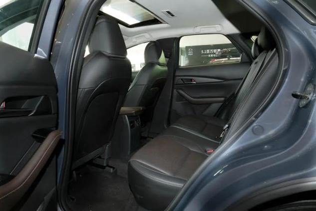 【马自达】让年轻人血脉喷张的合资SUV？预售价只要15万，外观帅得无对手