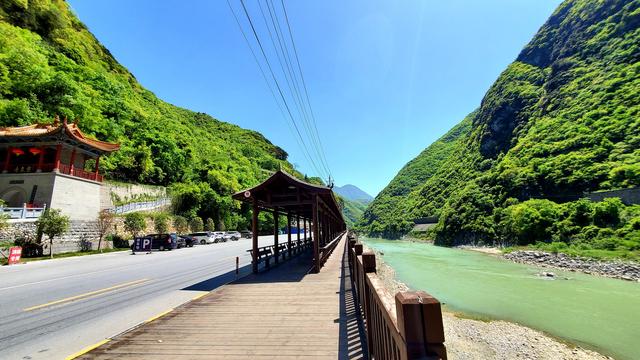 灵岩寺▲游陕南第一大佛洞~略阳灵岩寺
