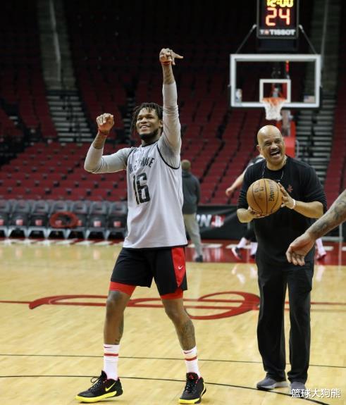 火箭队|火箭官宣变阵！首发5虎再调整，50分先生主防保罗，扣将前锋回归