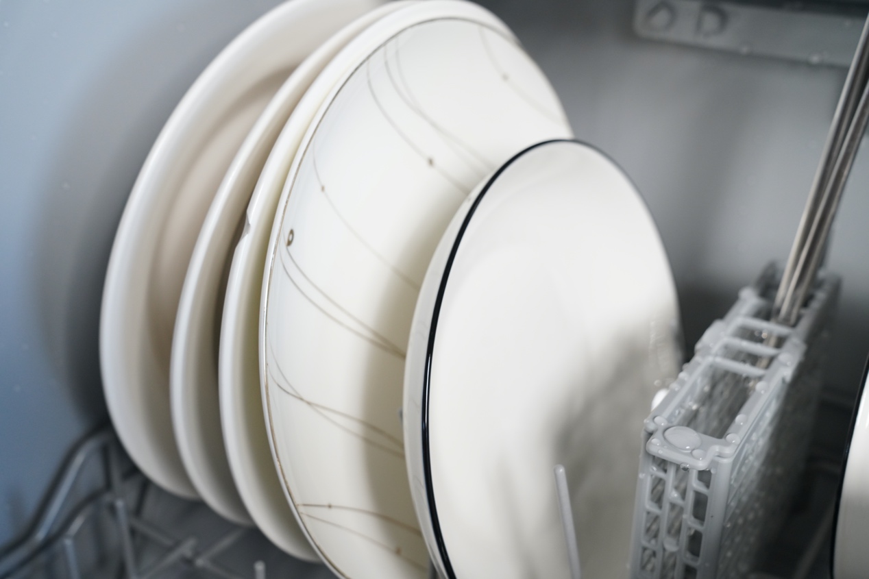 |海尔小海贝Q3洗碗机体验分享：别再纠结谁洗碗，家中必备洗碗机