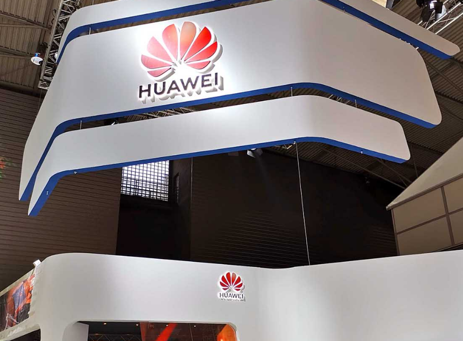 华为|损失1614亿，华为5G被限制的后果来了，英国运营商猝不及防