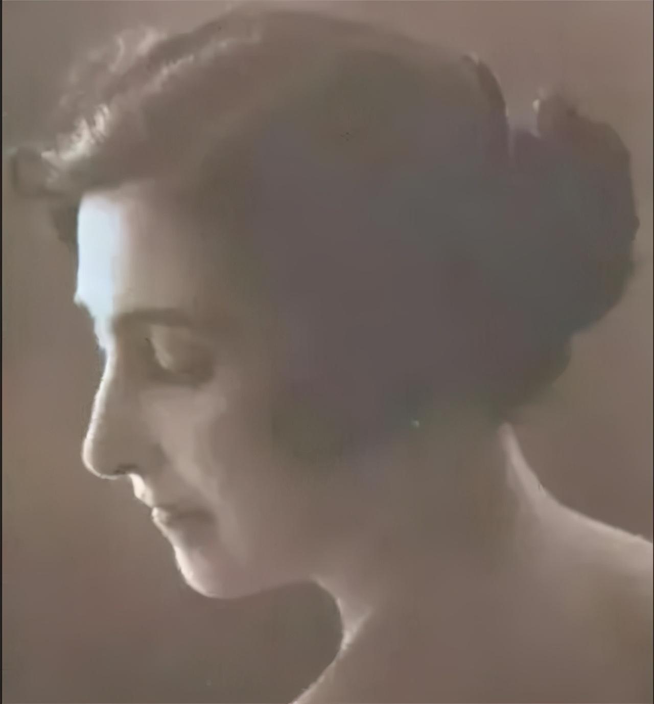 臆说古史|122岁法国传奇老太太，仅用一套房子做赌注，换来一辈子衣食无忧