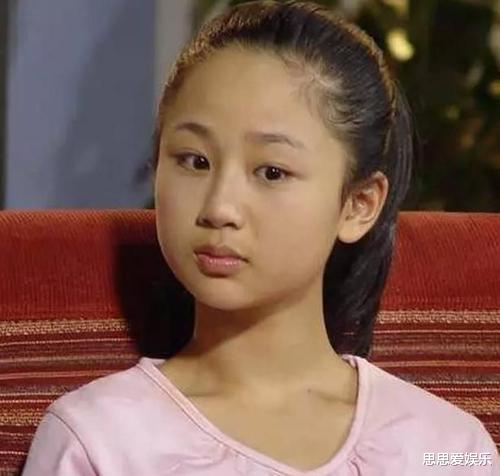 杨紫|杨紫隐藏多年的亲妈，原来是《甄嬛传》中的她，难怪一直不愿公开