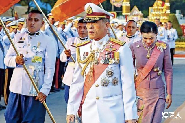 泰国|泰国国王终于回国！苏缇达日子悠闲长胖了，能丢下提帮功难掩笑容