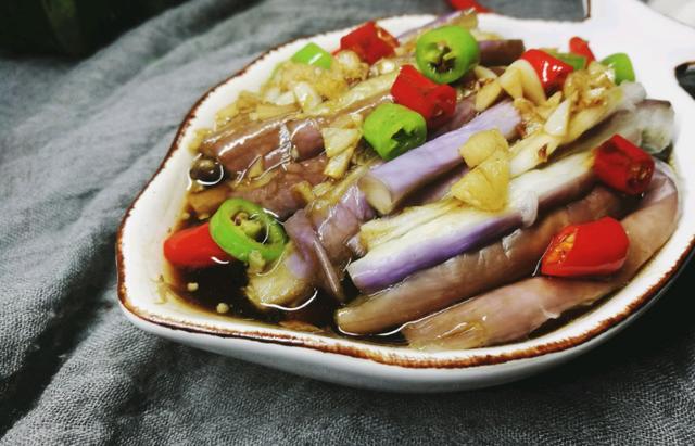 |这菜是“花青素之王”,婆婆每周坚持吃,雷打不动,难怪60不显老