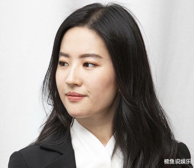 刘亦菲|都说刘亦菲跌下神坛,状态发福瑕疵明显,谁的生图不真实?