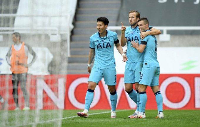 纽卡斯尔|3-1！英超劲旅4场狂抢10分，穆里尼奥终结魔咒，只落后曼联4分