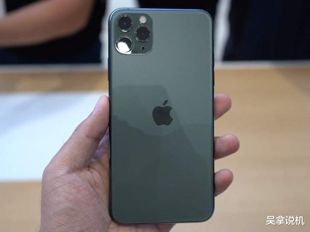 苹果|买苹果就直接辞退!不能让华为扛下所有,国产企业掀起抵制大旗!