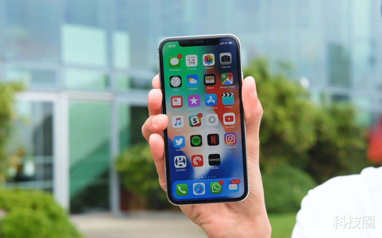 |安卓都屏下了iPhone 12还是刘海，苹果改外观真的很难吗？