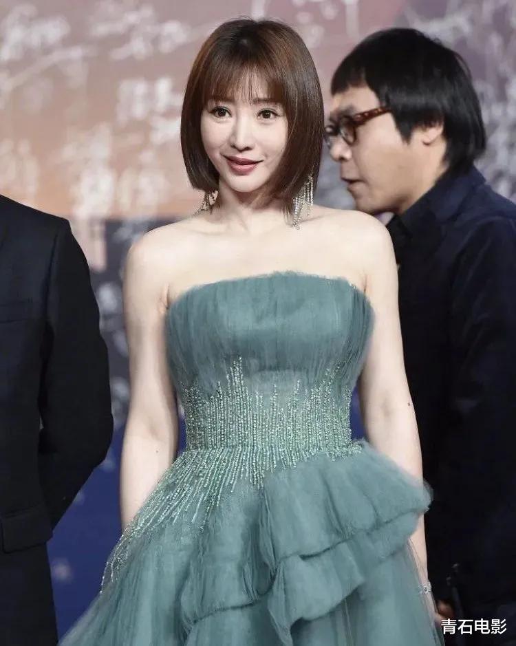 刘浩存|金鸡红毯看点：周笔畅灾难、黄晓明憔悴，刘浩存亮相：国师眼光毒