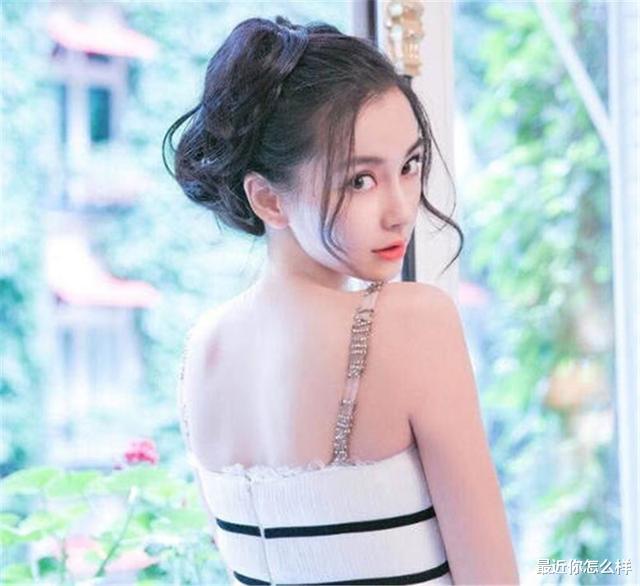 Angelababy|杨颖陈冠希的旧照流出，信息量好大，求黄教主心里的阴影面积