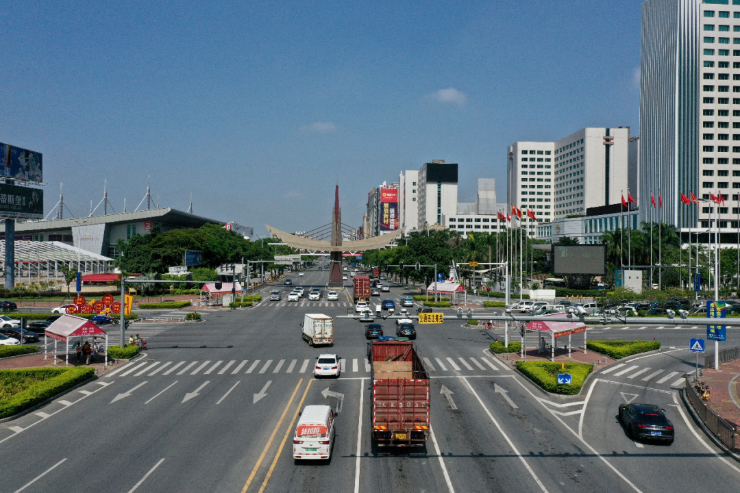 ＂原＂厚街发布|不按规定车道行车，罚！厚街已有多人吃“牛肉干”！