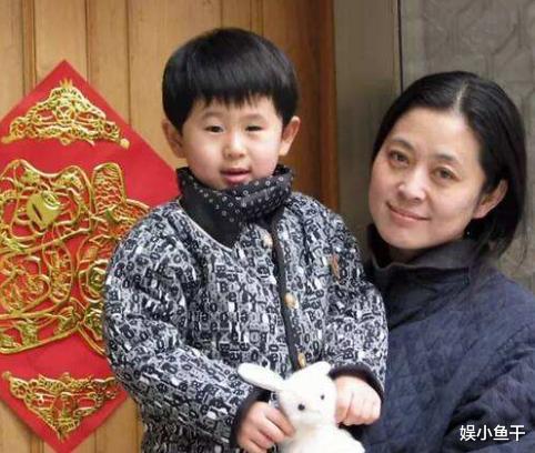 「倪萍」2005年，王文澜狠心抛弃倪萍和白内障儿子，今67岁高龄\报应\来了