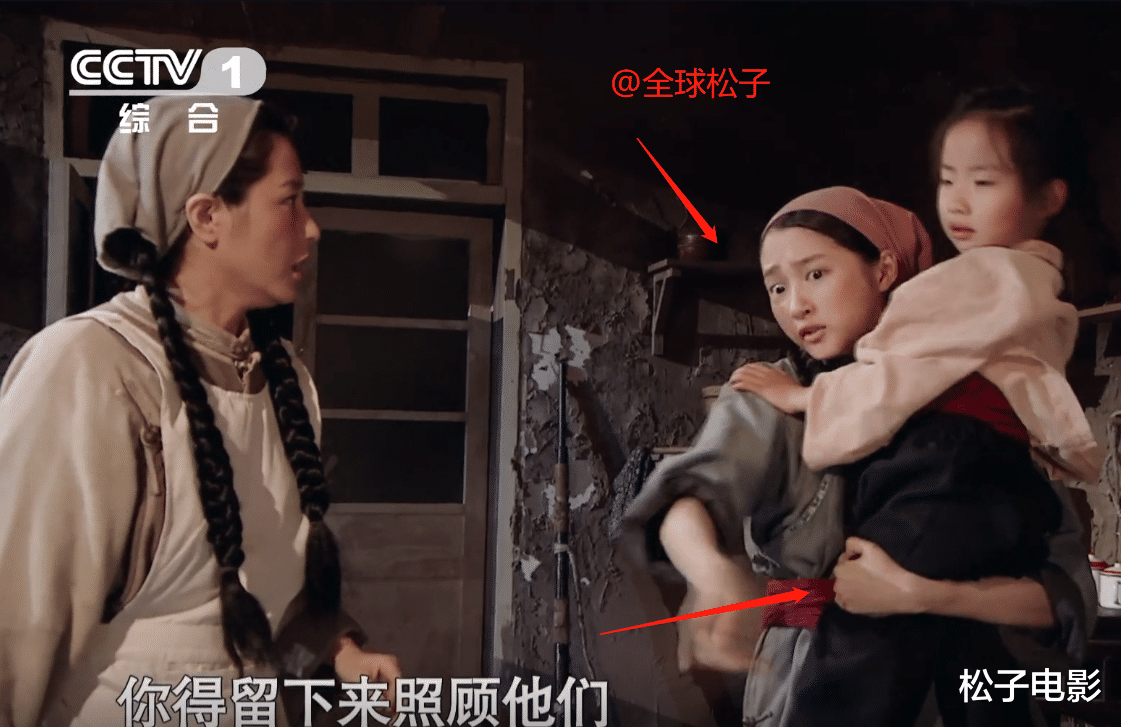 关晓彤|关晓彤演28个孩子的母亲被嘲,突破形象单手抱娃,这一次她没做错