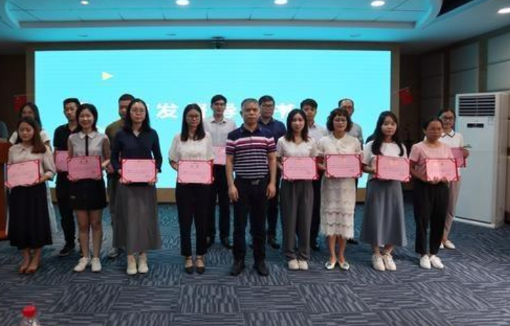 考研|5个“被亮红牌”的大学专业!真实就业分析,只能被迫考公考研!