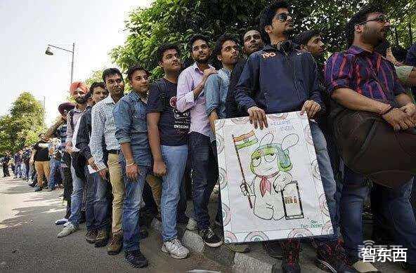 windows10|阿三哥急了，中国手机笑了