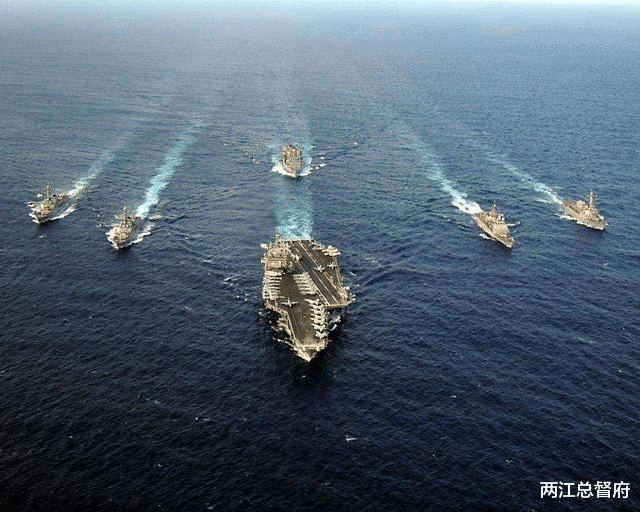 中美▲中美差距是十年吗？局座召忠给出提醒，不要被假象给骗了