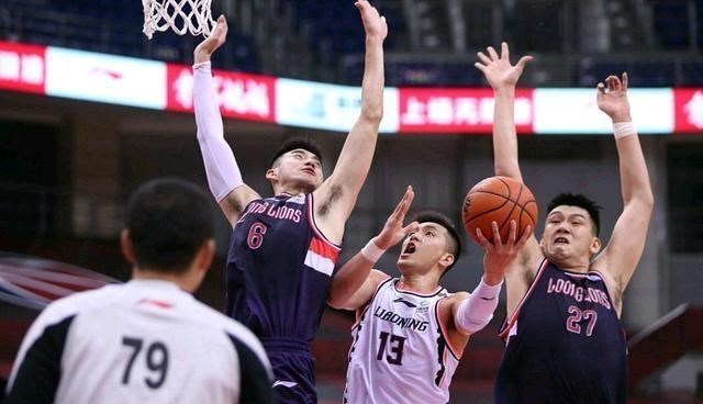 新疆男篮:CBA今日上演五场大战!辽宁冲击上海止连败,新疆挑战北京优势足!