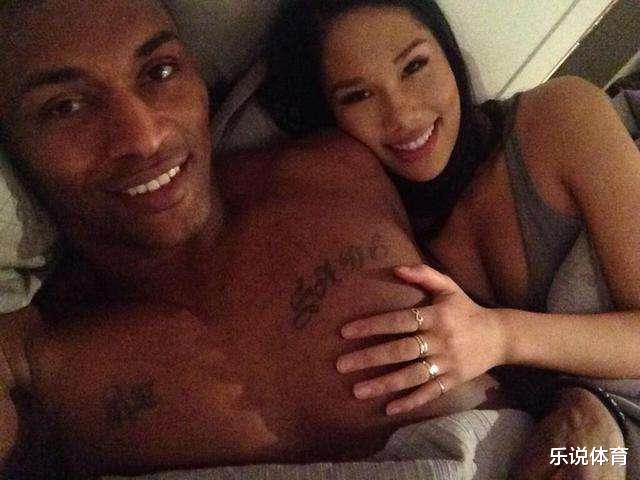 慈世平@官宣！41岁慈世平与韩国女友领证并随妻姓，中国女友却悔青了肠子