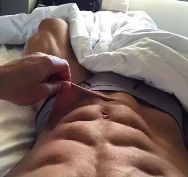 健身|一张图告诉你，体脂率15%的男生有多帅！