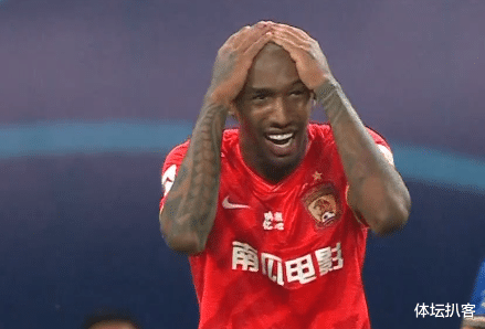 广州恒大|卡帅自责！点出恒大输球2大原因，把花篮扔垃圾桶，何超回应红牌