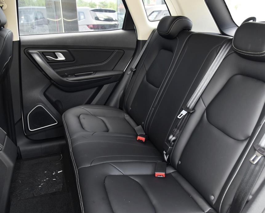 奔腾x40@6万狠心喜提奔腾X40，刚开1个月，车主：这驾驶感受说来话长