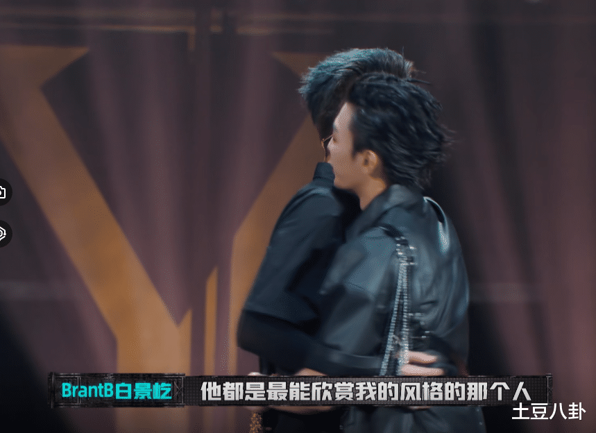 吴亦凡|吴亦凡为《中国新说唱》燃烧了四年，终于在兄弟被淘汰时爆发，离开舞台