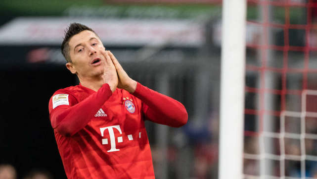 萧亚轩|比C罗梅西更可惜?金球奖取消最大输家浮现!他集齐4个金靴+赔率第1