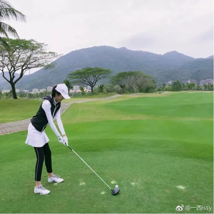 潘玮柏|潘玮柏的这场婚姻闹剧，是对他这个玩咖的最好报复