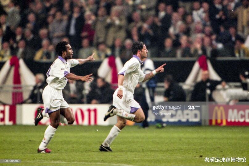 卡伦布▲为追求世界第一长腿超模女友强行加盟皇马获欧冠,澳洲土著赢得大力神杯成人生赢家