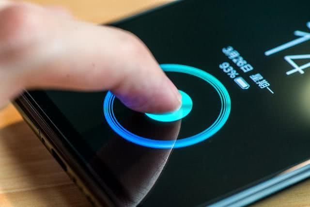 『液晶显示器』LCD永不为奴!华为大屏新机将首发采用LCD屏下指纹,7月2日发布