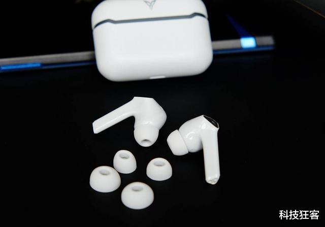 集成电路|银狐T1真无线蓝牙耳机评测：音游模式自由切换，搭载低延迟技术