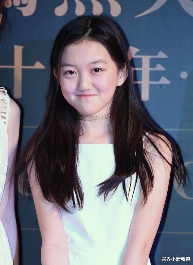 李嫣：张柏芝机场偶遇王菲女儿，李嫣脱口而出的称呼，暴露真实家教