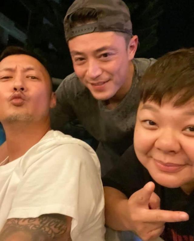 林心如|霍建华一家三口七夕聚会吃烤肉，小海豚正脸首曝光，长得像林心如