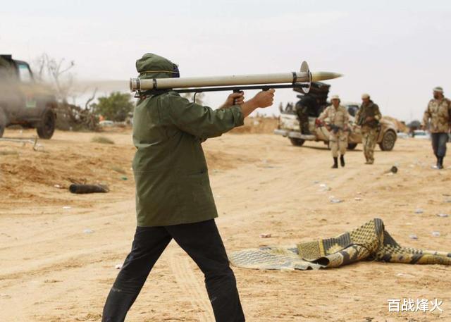 索马里：一架运送医疗物资的飞机，飞行途中遭邻国击落，机上人员全部遇难