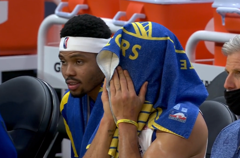 勇士队|回不去了！勇士25分惨败，追梦格林首秀0分，库里面露难色