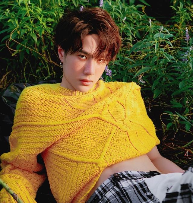 杜华|王一博范丞丞黄明昊赚钱养乐华，杜华亲自赶通告，其余都在家抠脚