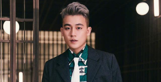 张艺谋|张艺谋《最冷的枪》立项，拿奖大热门“任务片”，众小生疯抢资源