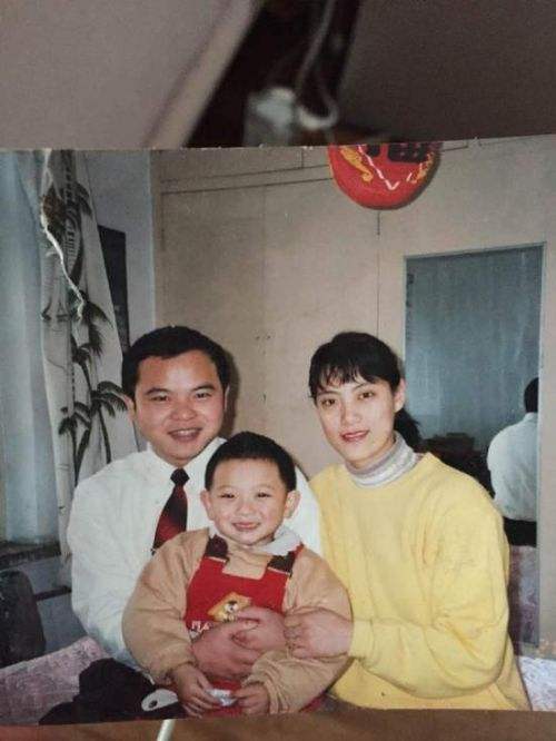 黄子韬|黄子韬爸爸52岁病逝:穷养儿子富养事业,拼一口气给儿子打下江山!