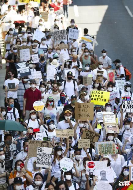 日本▲日本黑人举行千人大游行！日本网友怒了：请别来添乱！