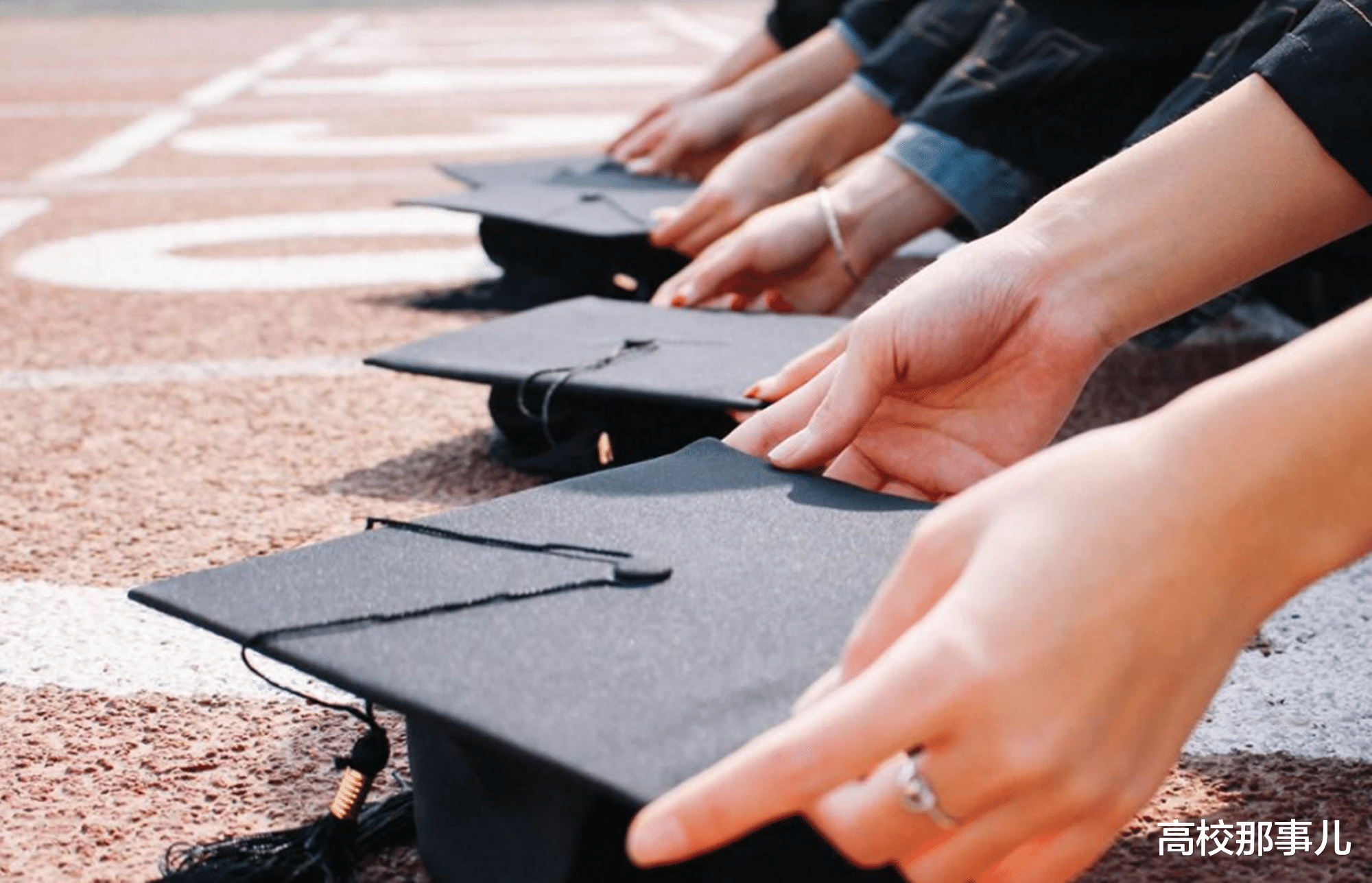 #人才市场#你知道大学毕业后档案都去哪了吗？辅导员：一般放在这3个地方