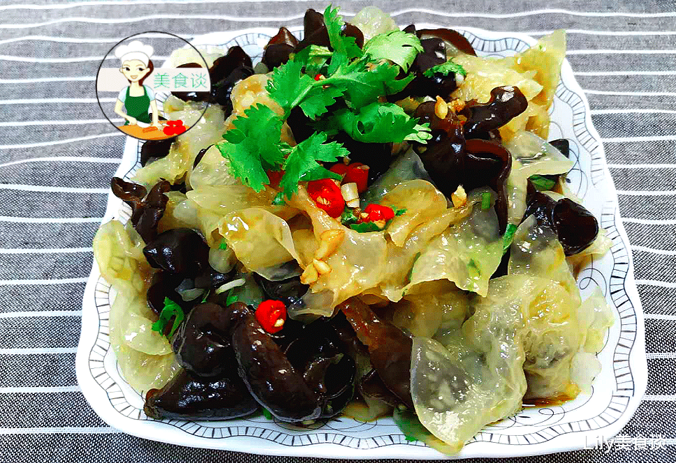 银耳▲五月，不吃肉也要吃它，铁是菠菜的20倍，还清肠刮油，拌一拌就好