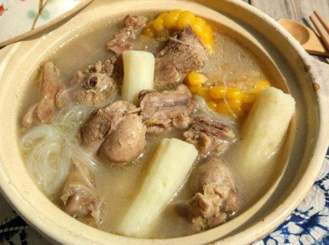 「山药」比羊肉便宜，比鸡肉滋补，夏天出汗多要常吃此肉，一看就会