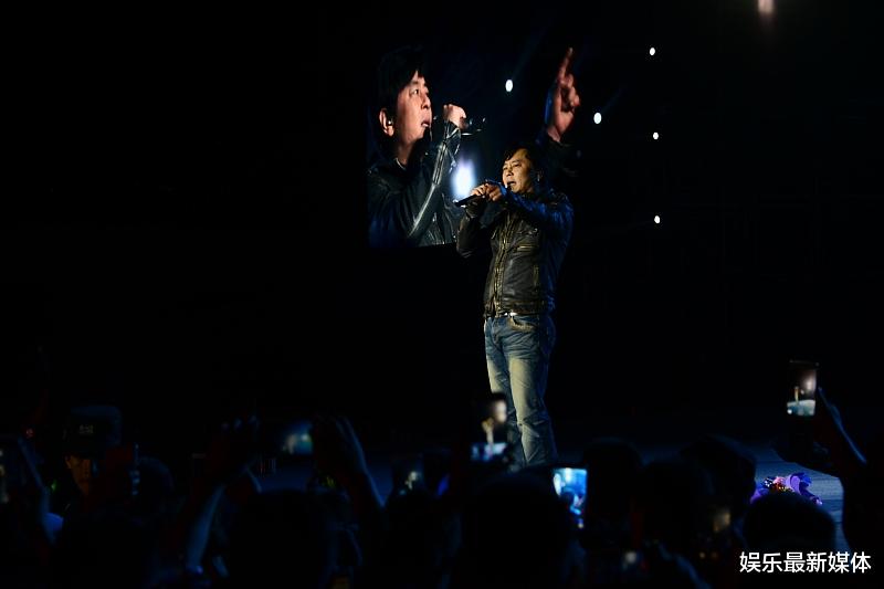 [王杰]华语乐坛殿堂级歌手王杰，创造无数辉煌，可惜被很多人误解